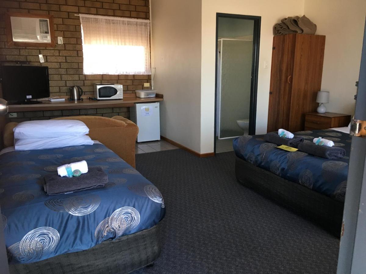 Airport Whyalla Motel Exterior photo