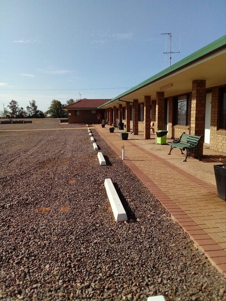 Airport Whyalla Motel Exterior photo