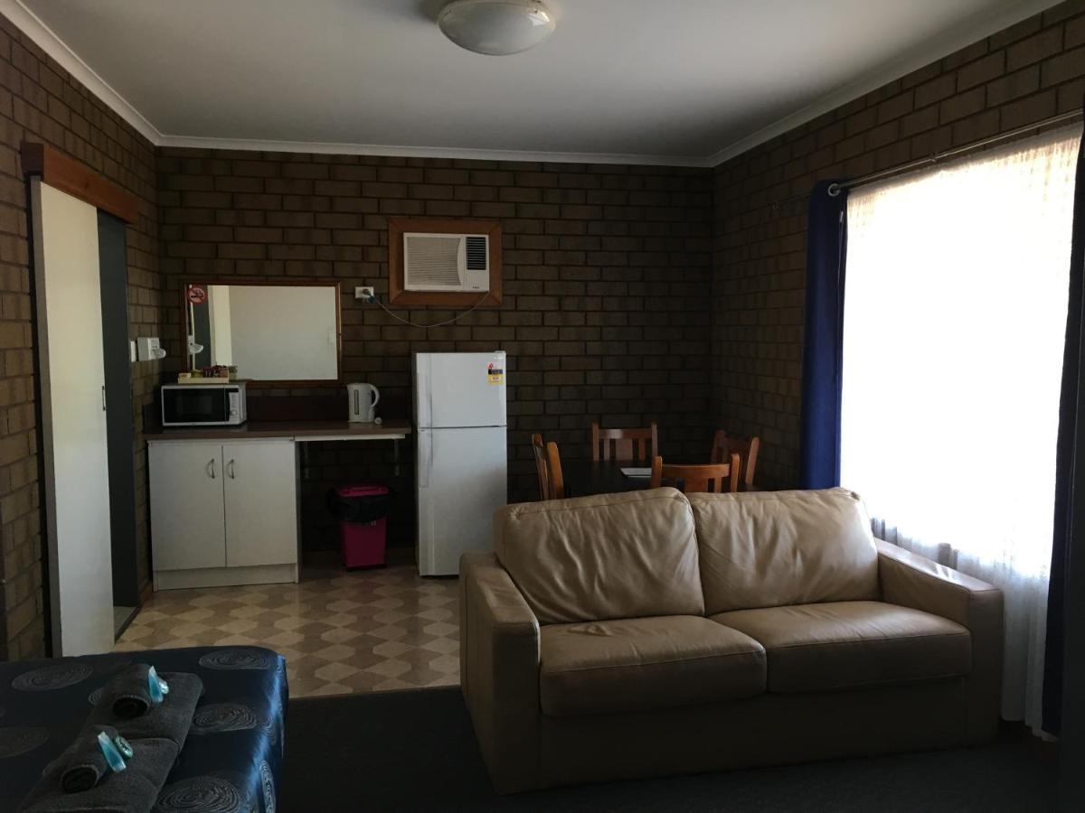 Airport Whyalla Motel Exterior photo