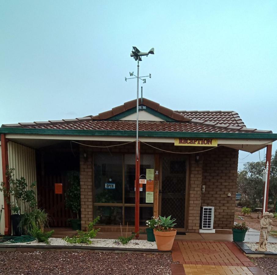 Airport Whyalla Motel Exterior photo
